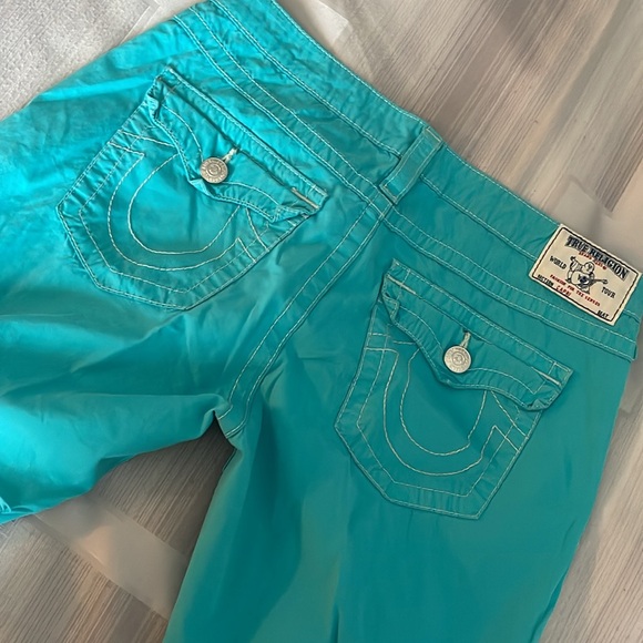 True Religion low rise 3/4 length - Picture 1 of 7